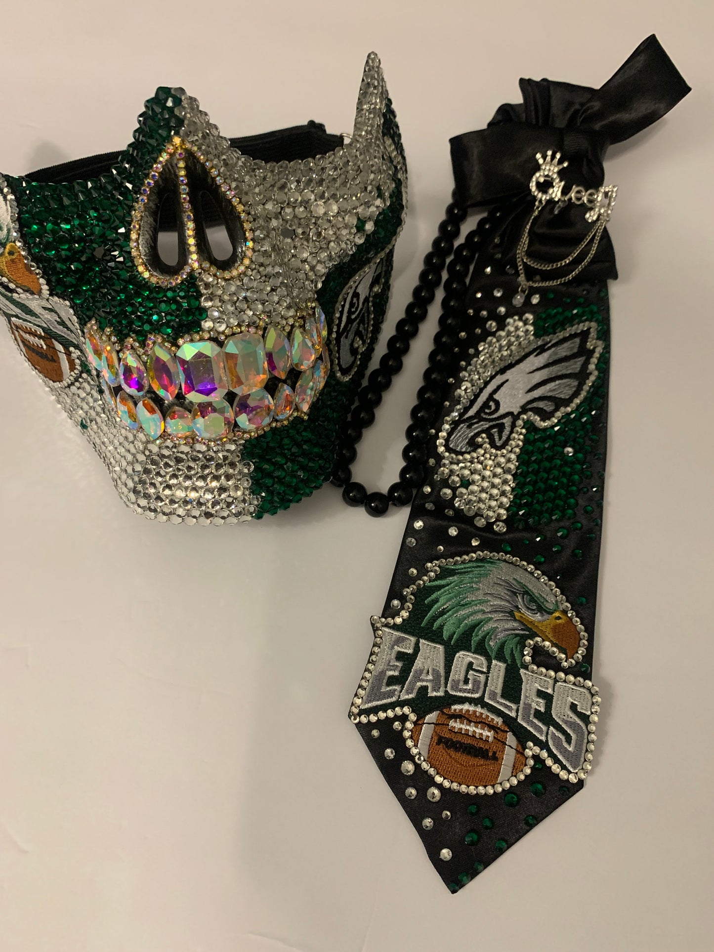 Philadelphia Eagles Mask & Necktie Bling Set