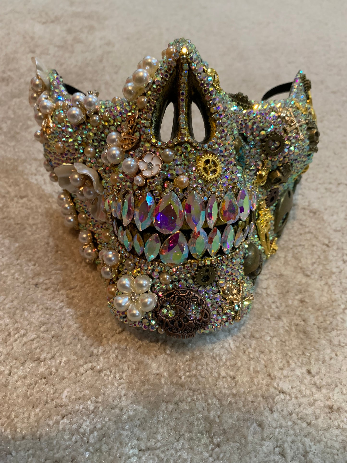 Royal Gears Pearl Skull Masks