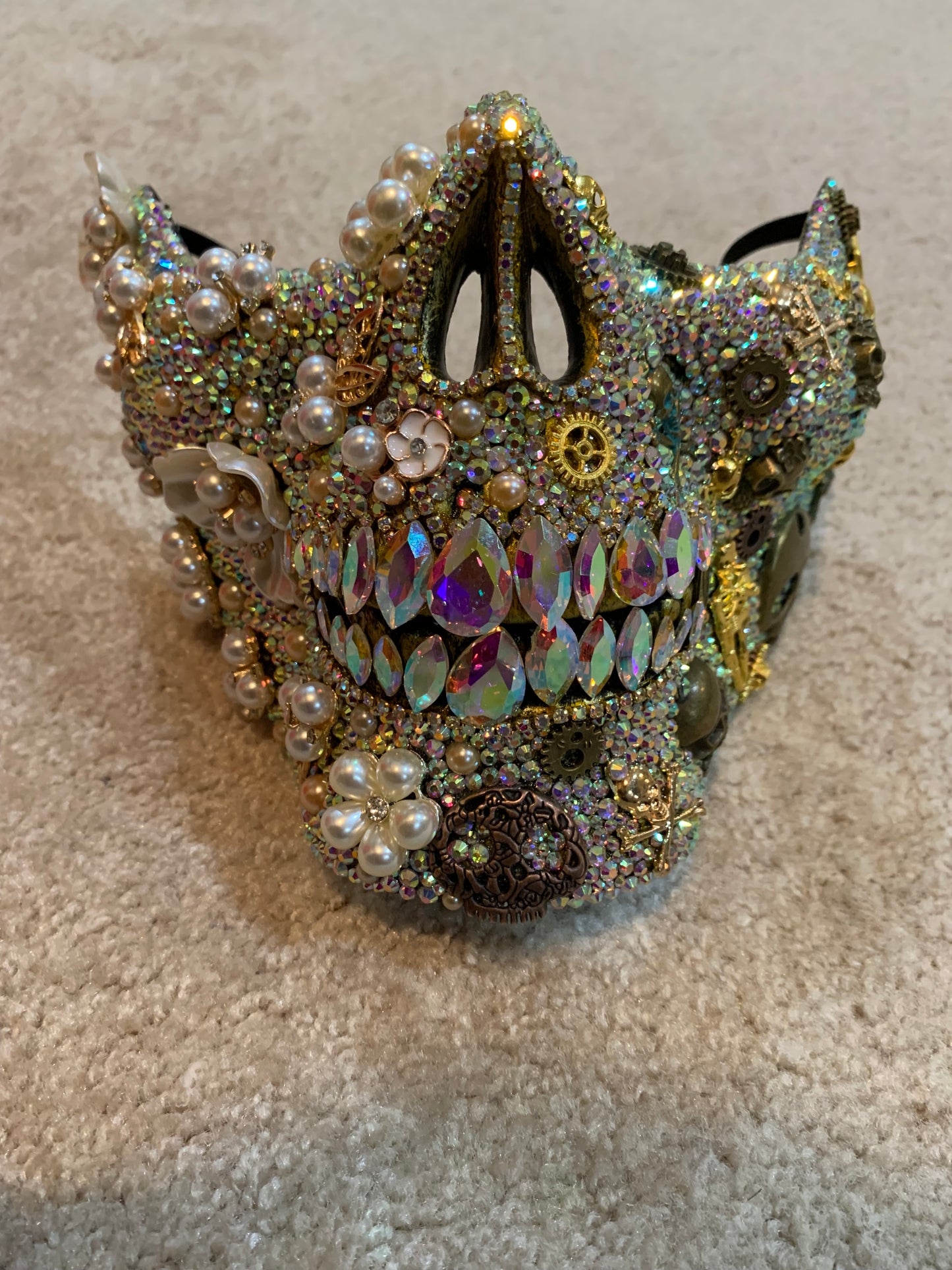 Royal Gears Pearl Skull Masks